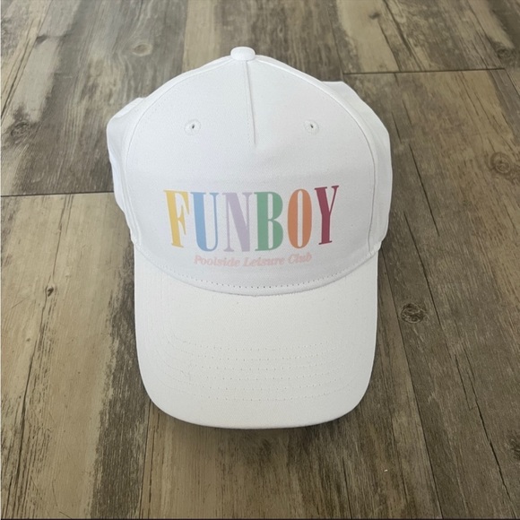 Funboy Accessories Funboy Poolside Leisure Club Rainbow Hat